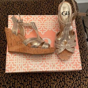 Gold (bright) wedges